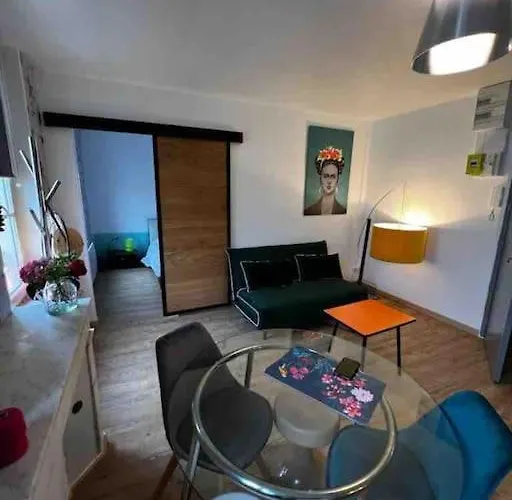 Les Pyou-pyous * נאנסי